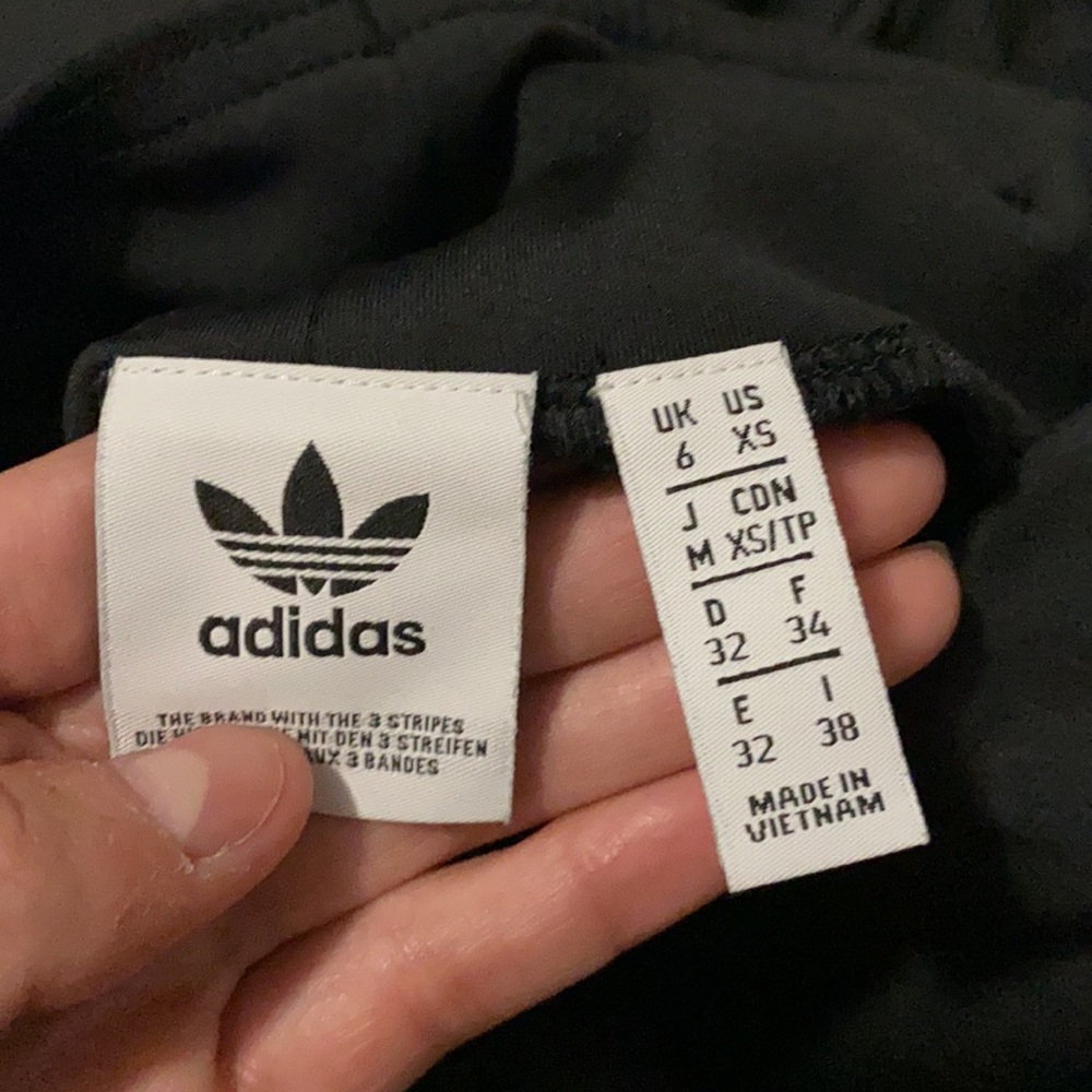 Adidas biking shorts - Picture 2 of 4